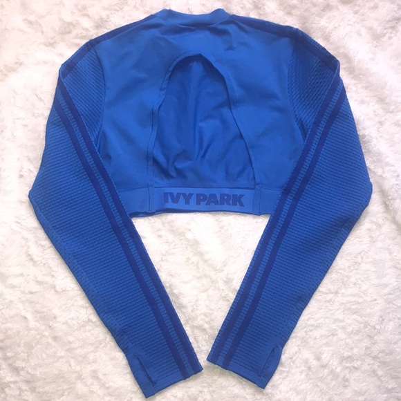 🐝 IVY PARK RODEO 2021 DROP CROP TOP - Picture 5 of 10